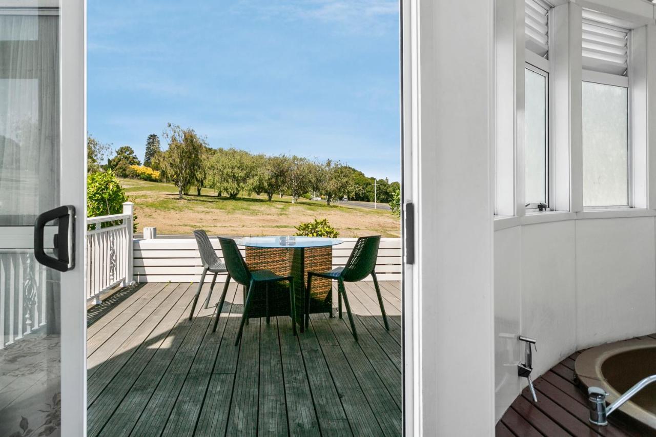 Vu Thermal Lodge - Adults Only Motel Lago Lago Taupo Exterior foto